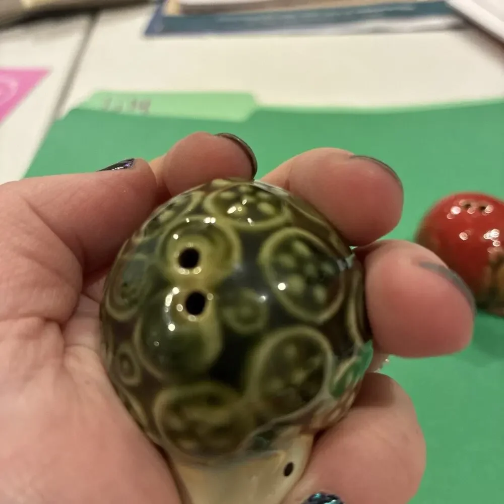 Vintage Hedgehog Salt Pepper Shakers Red Green Floral Swirl Mini 2
